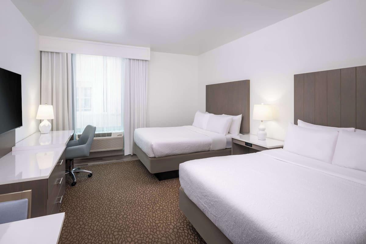 Room at Best Western Premier The Tides in Orange Beach, Alabama