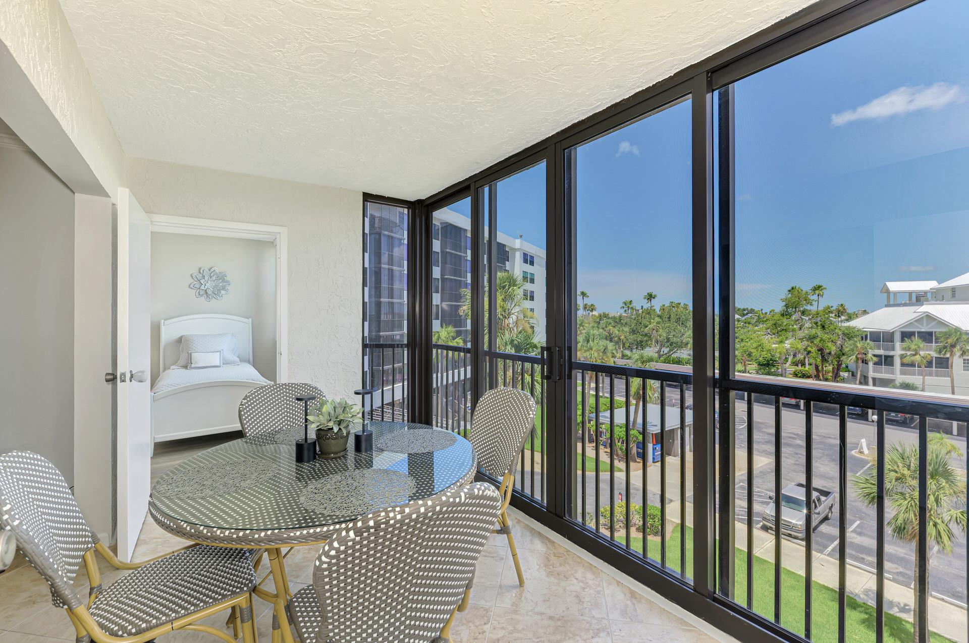 Additional Dining with Views