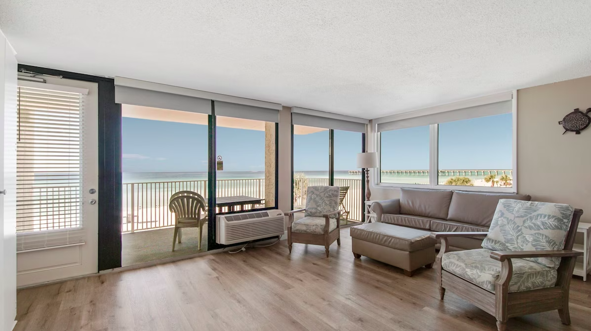 Room at the Osprey Motel in Panama City Beach, Florida