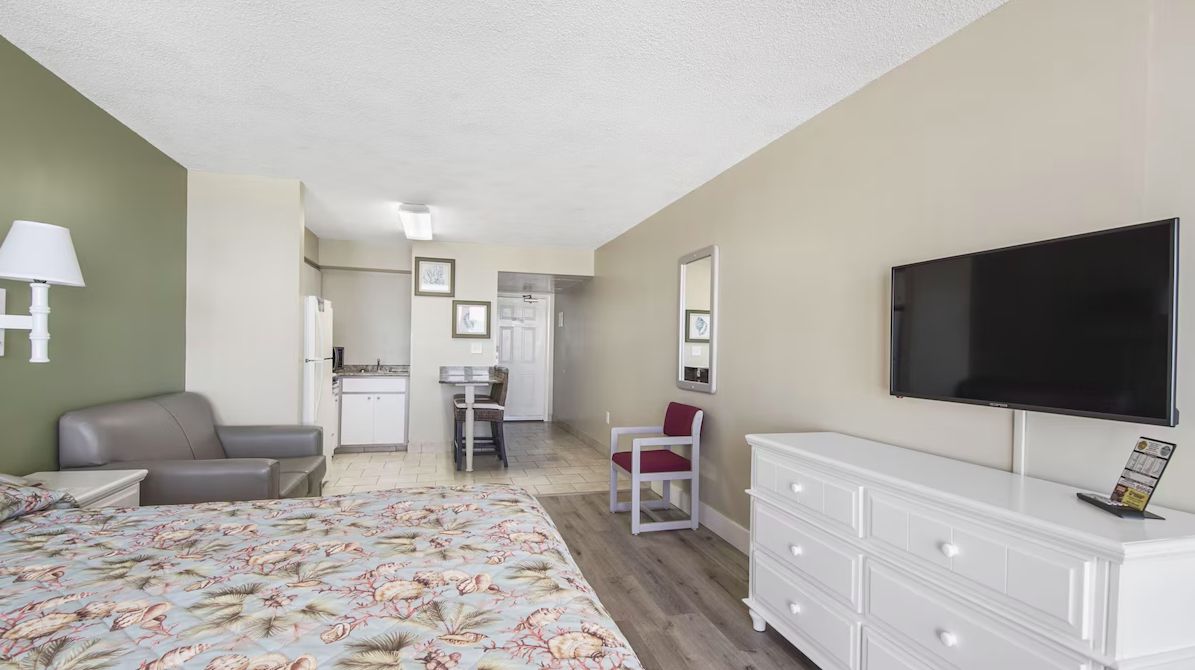 Room at the Osprey Motel in Panama City Beach, Florida