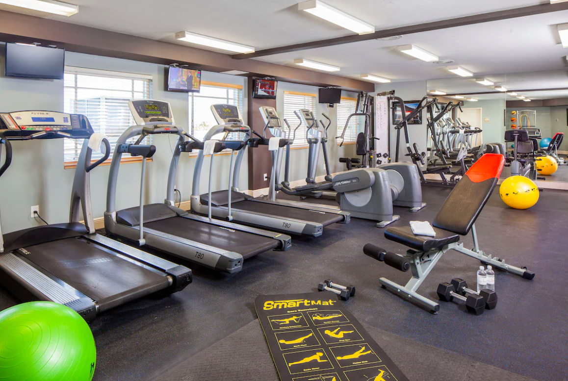 Fitness center at DiamondHead Resort