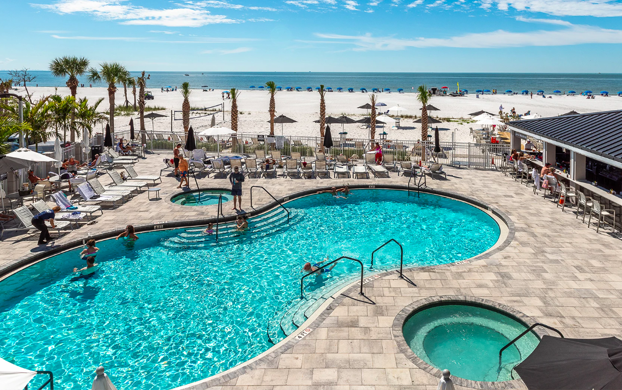 Pool at DiamondHead Resort