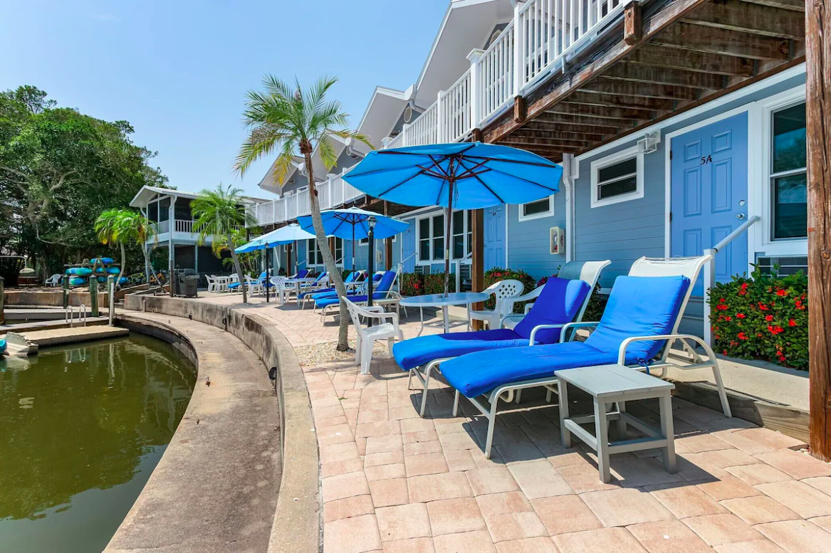 Outdoor seating at Dolphin Inn Resort