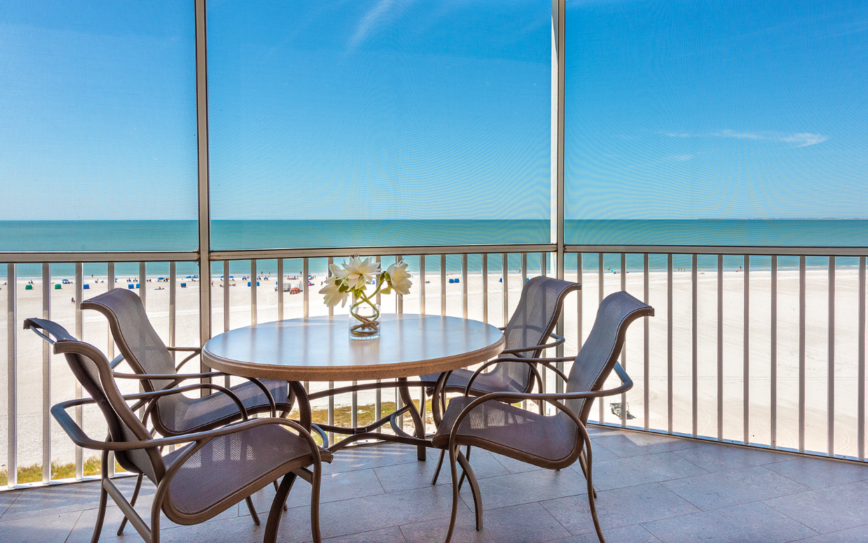 Patio at Gullwing Beach Resort