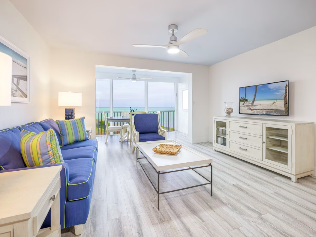 Room at South Seas Island Resort