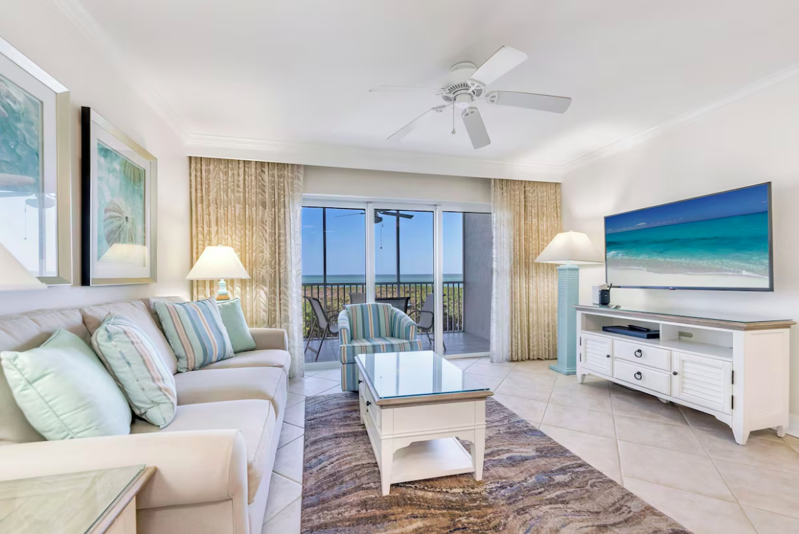 Room at South Seas Island Resort