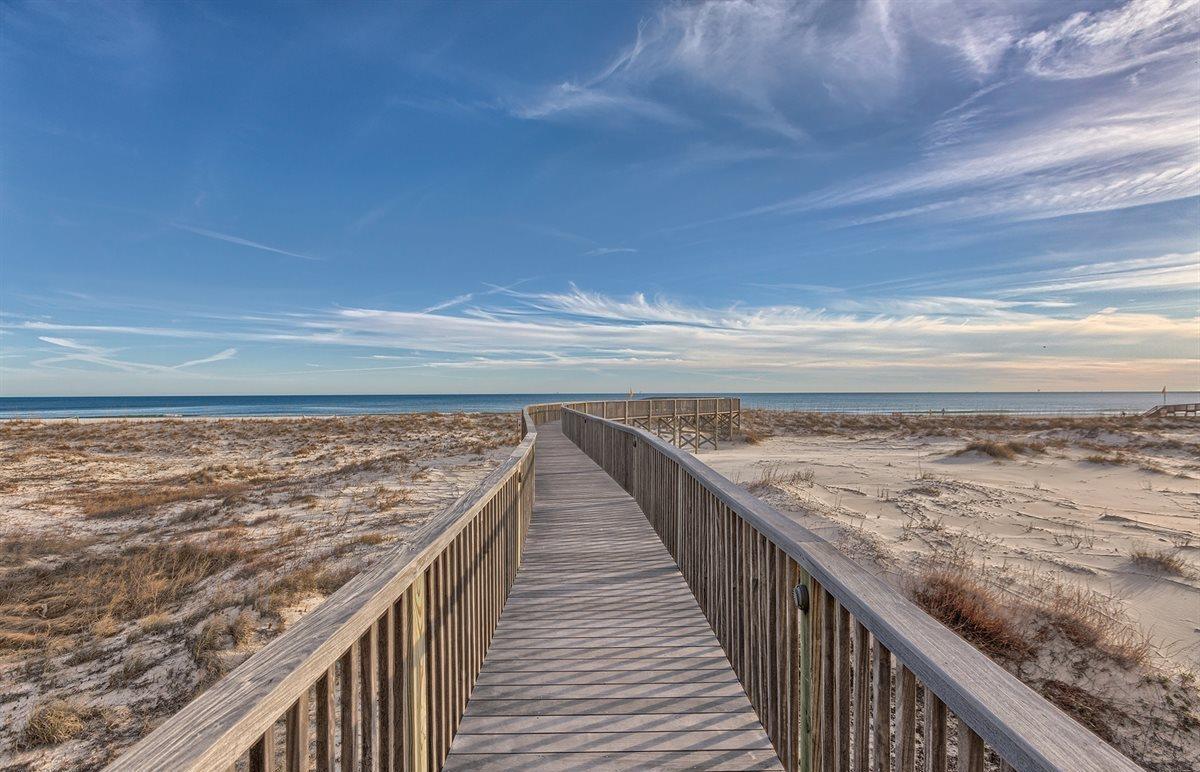 Beach Club Doral 807 34