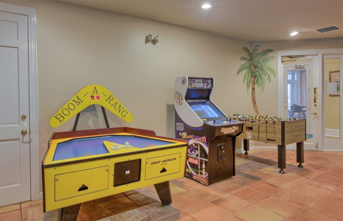 Beach Club Doral 807 40