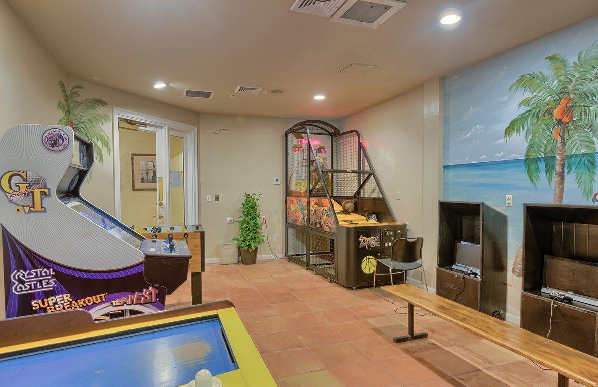 Beach Club Doral 807 41