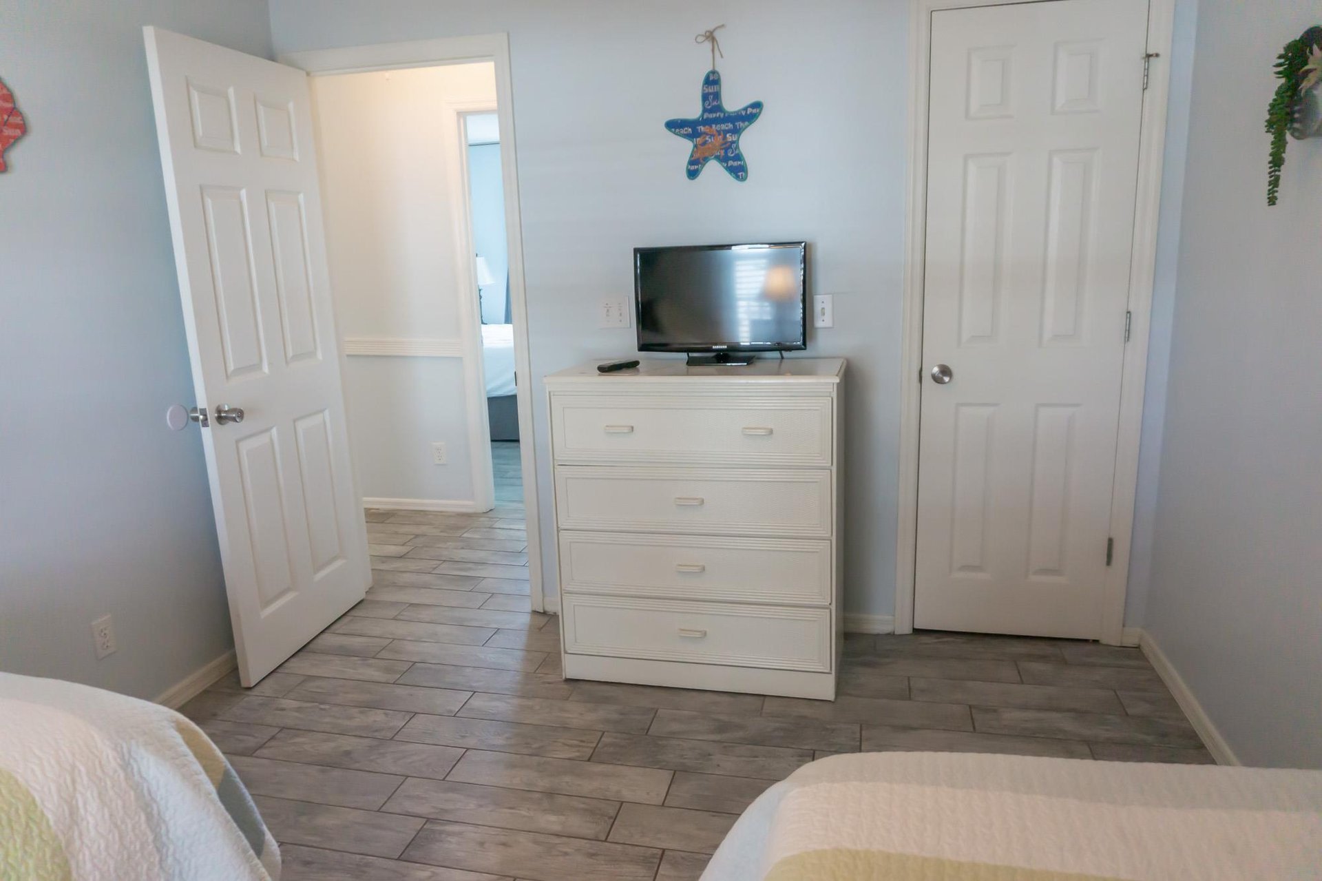 Beachside Villas 1022 25