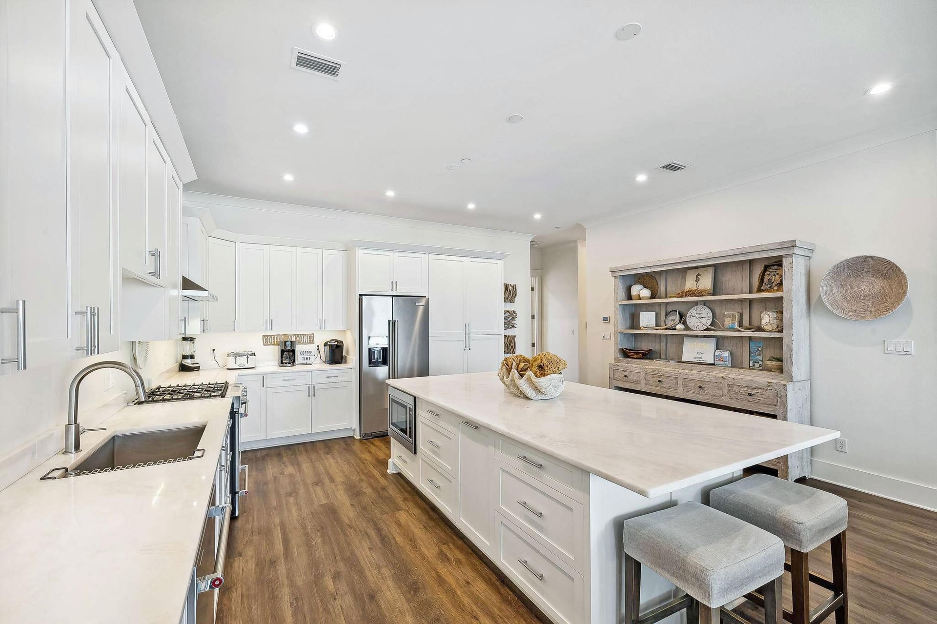 Regency Cabanas A2 3