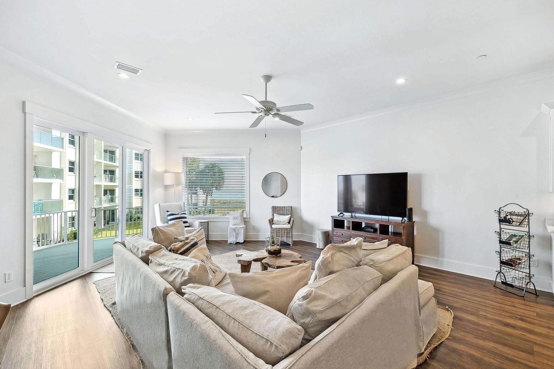 Regency Cabanas A2 7