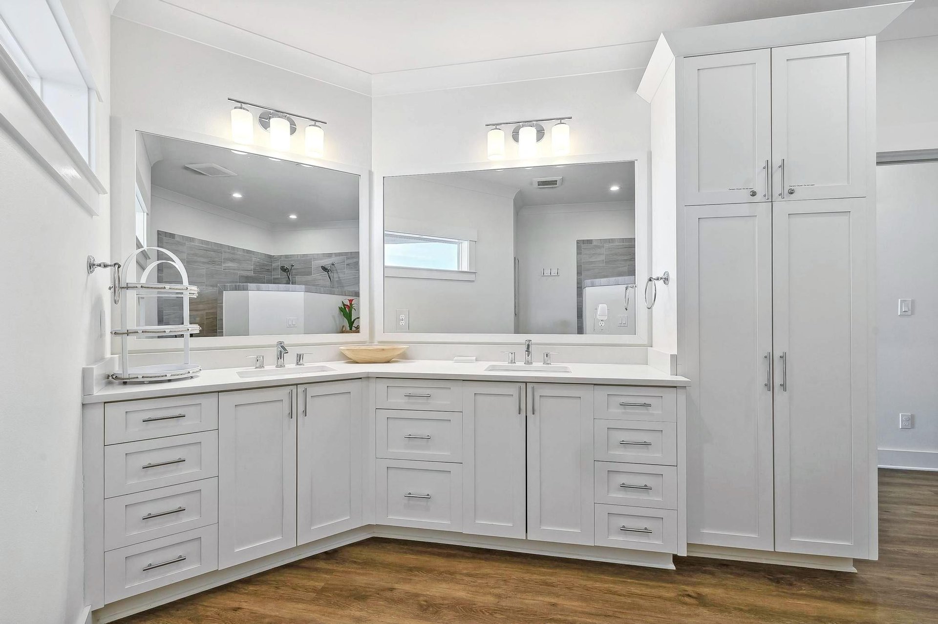 Regency Cabanas A2 18