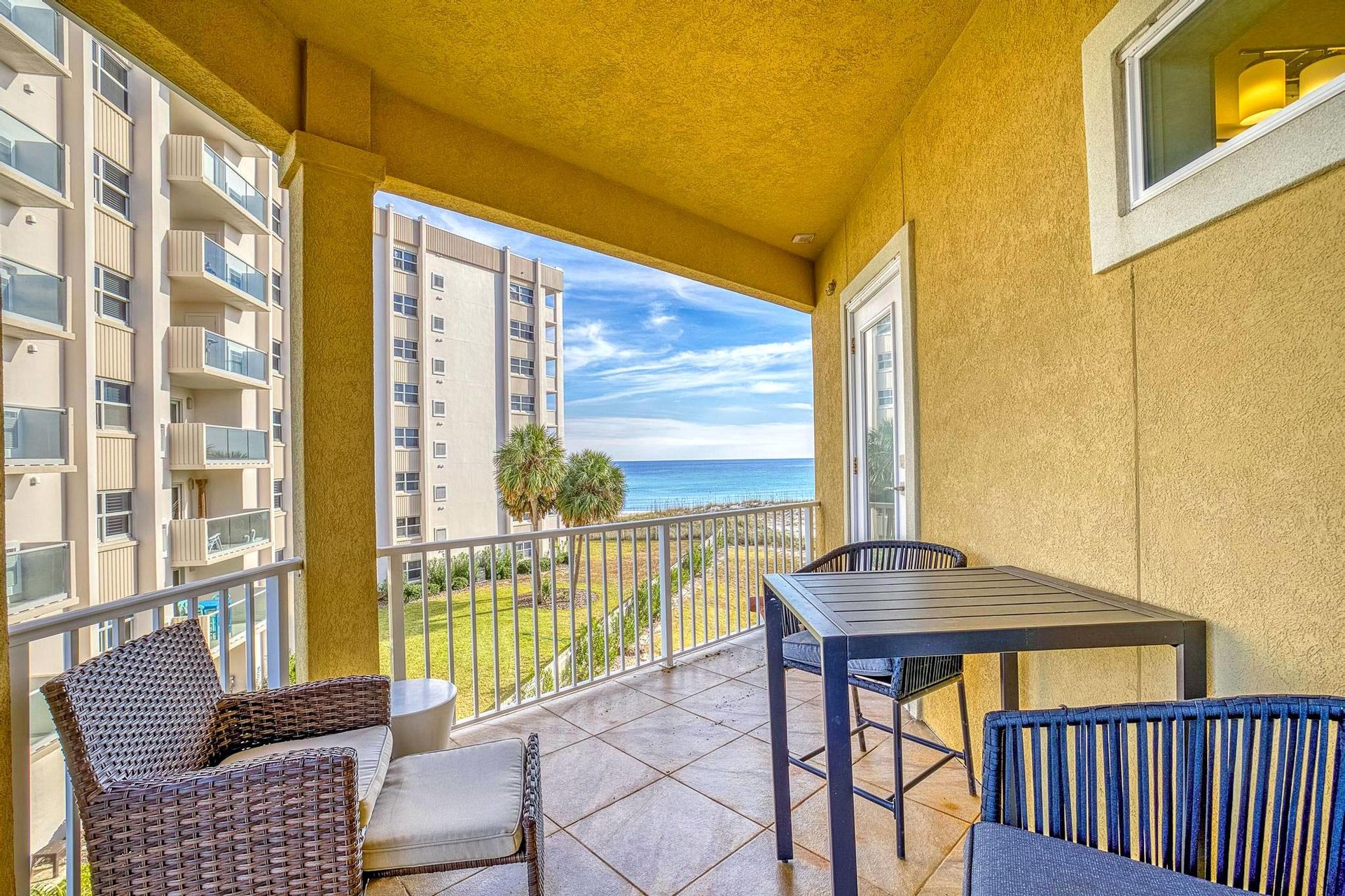 Regency Cabanas A2 22