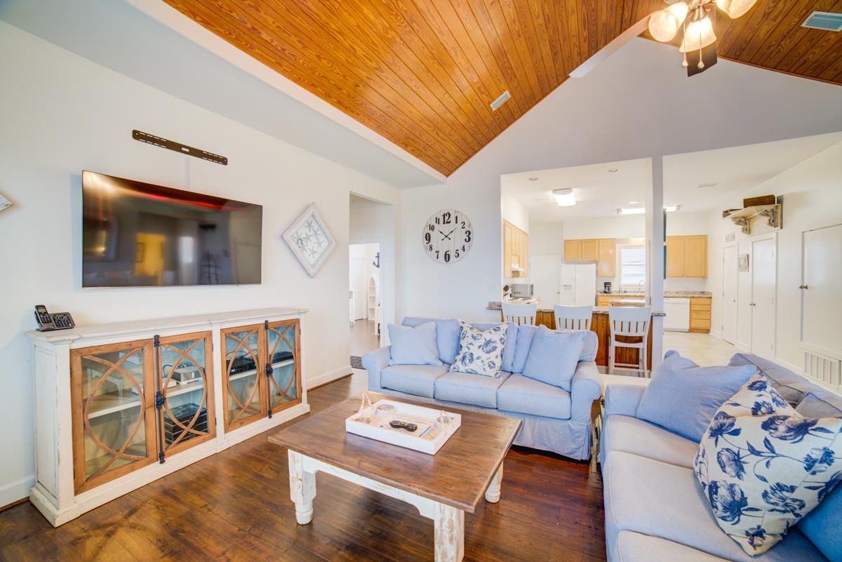 8017 Gulf Boulevard  Footprints in the Sand 5