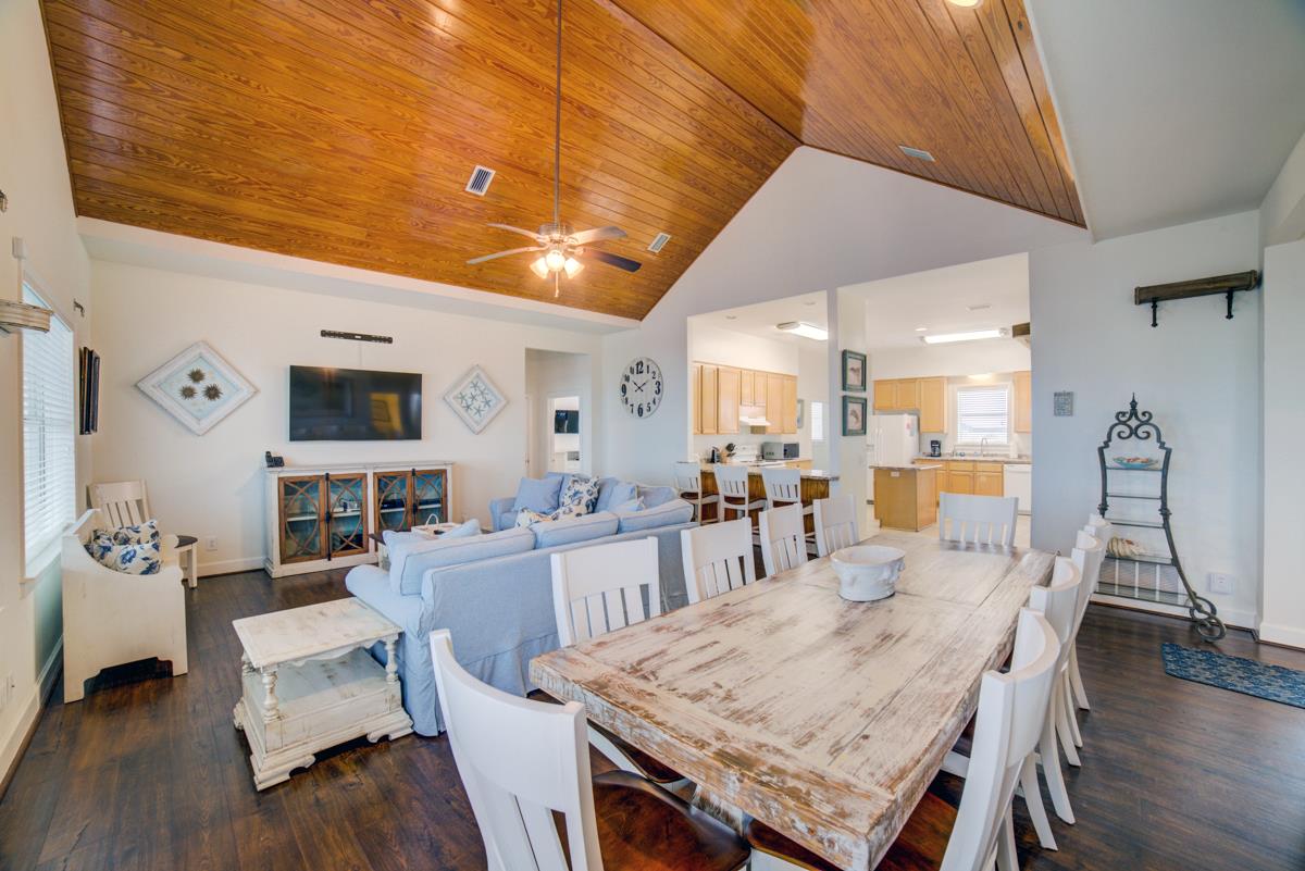 8017 Gulf Boulevard  Footprints in the Sand 9