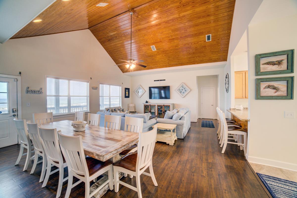 8017 Gulf Boulevard  Footprints in the Sand 10