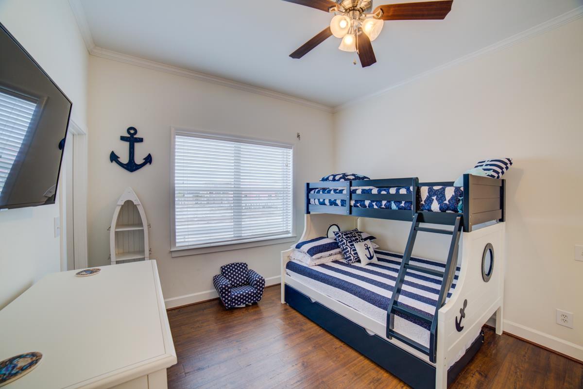 8017 Gulf Boulevard  Footprints in the Sand 21