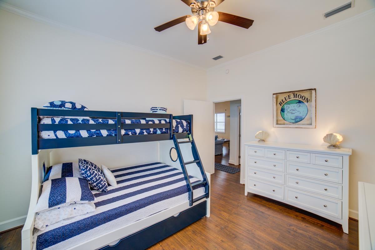 8017 Gulf Boulevard  Footprints in the Sand 23