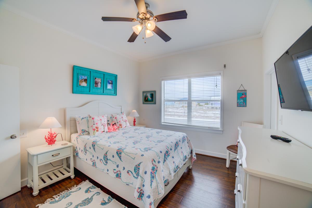 8017 Gulf Boulevard  Footprints in the Sand 34