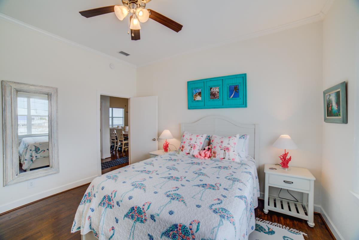 8017 Gulf Boulevard  Footprints in the Sand 35