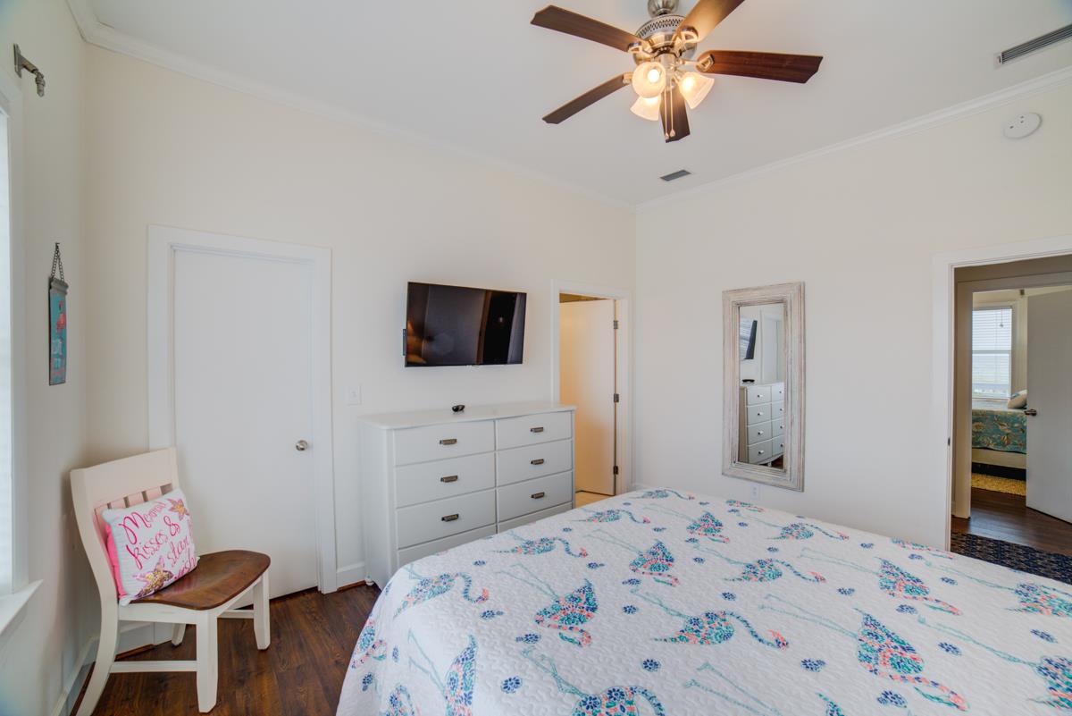 8017 Gulf Boulevard  Footprints in the Sand 36