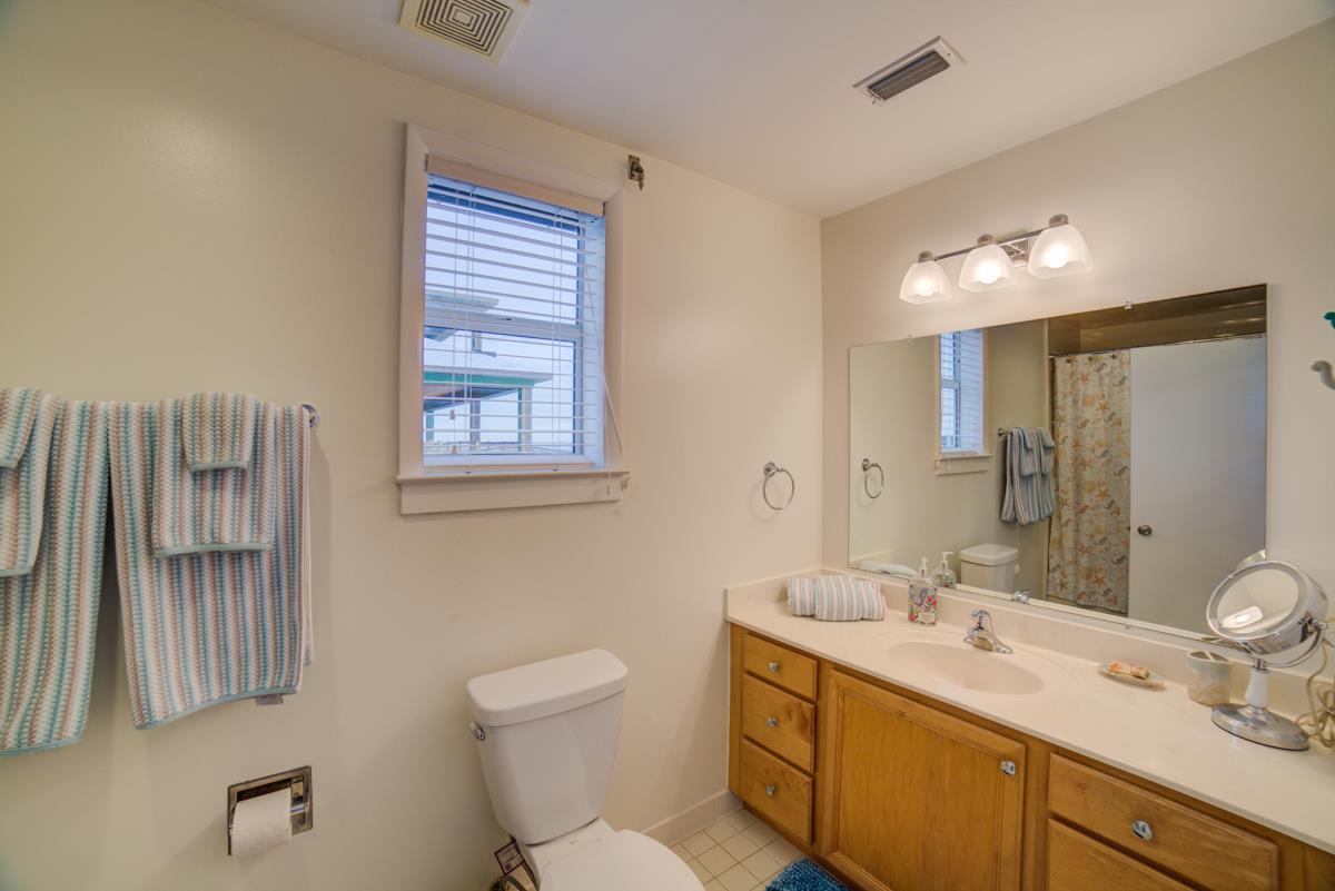 8017 Gulf Boulevard  Footprints in the Sand 46