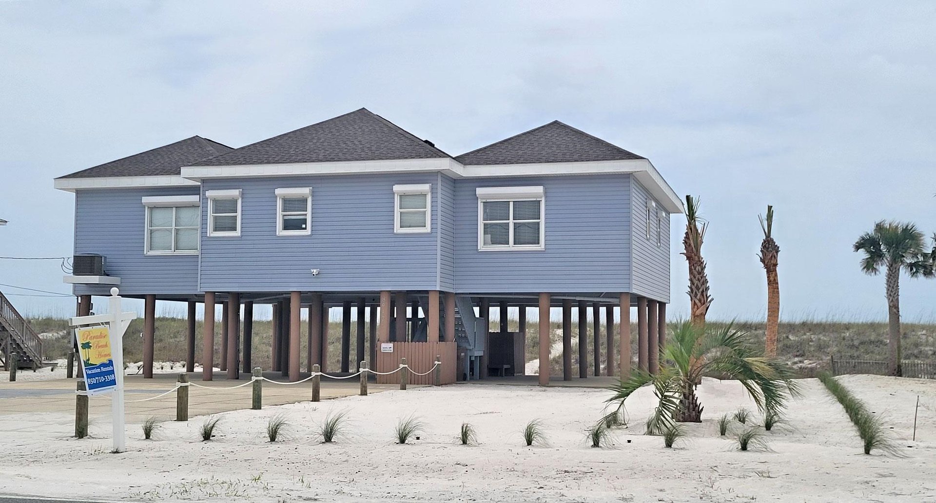 8017 Gulf Boulevard  Footprints in the Sand 58