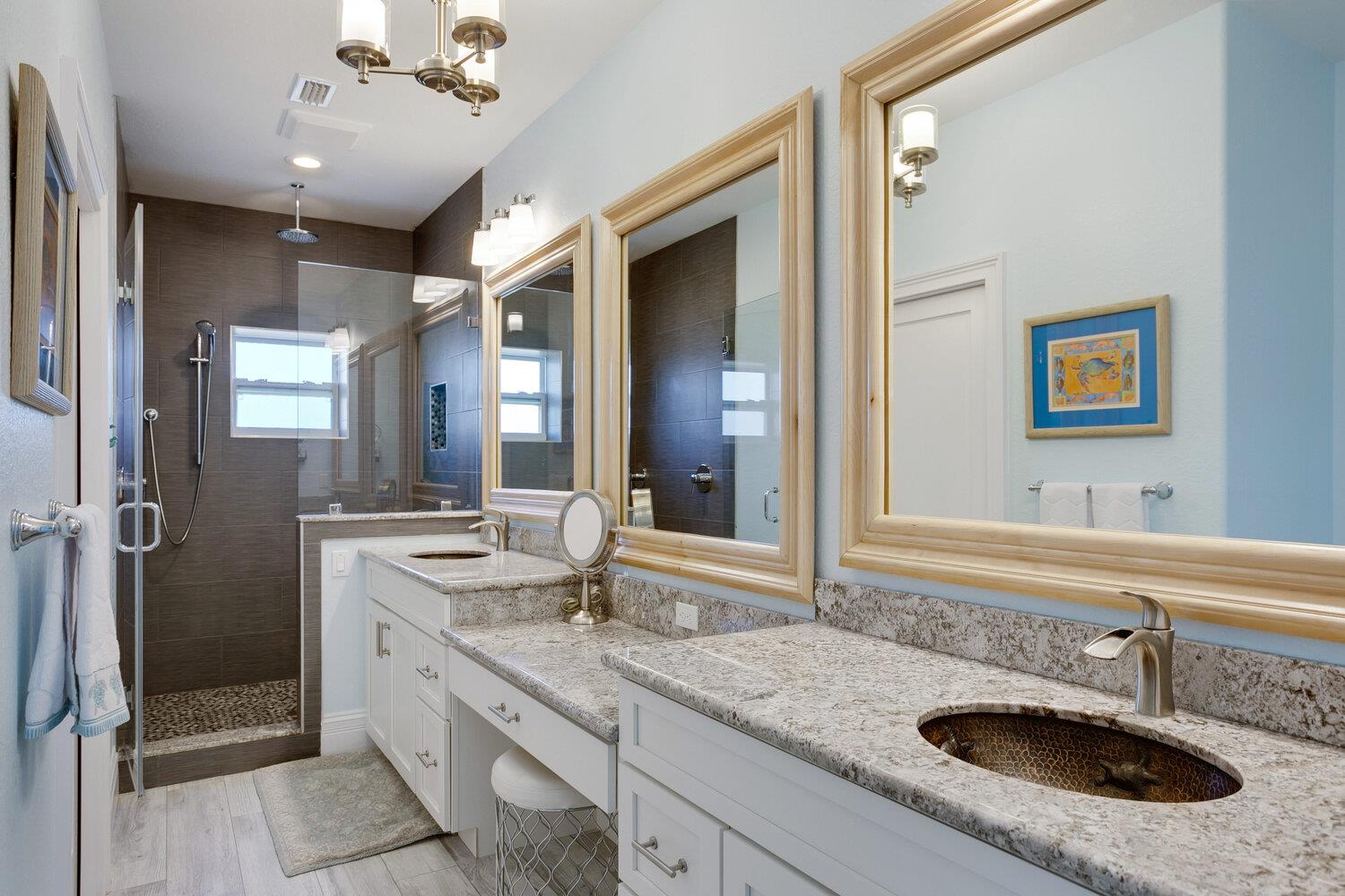 Ariola 1205  Sea Turtle Retreat 40