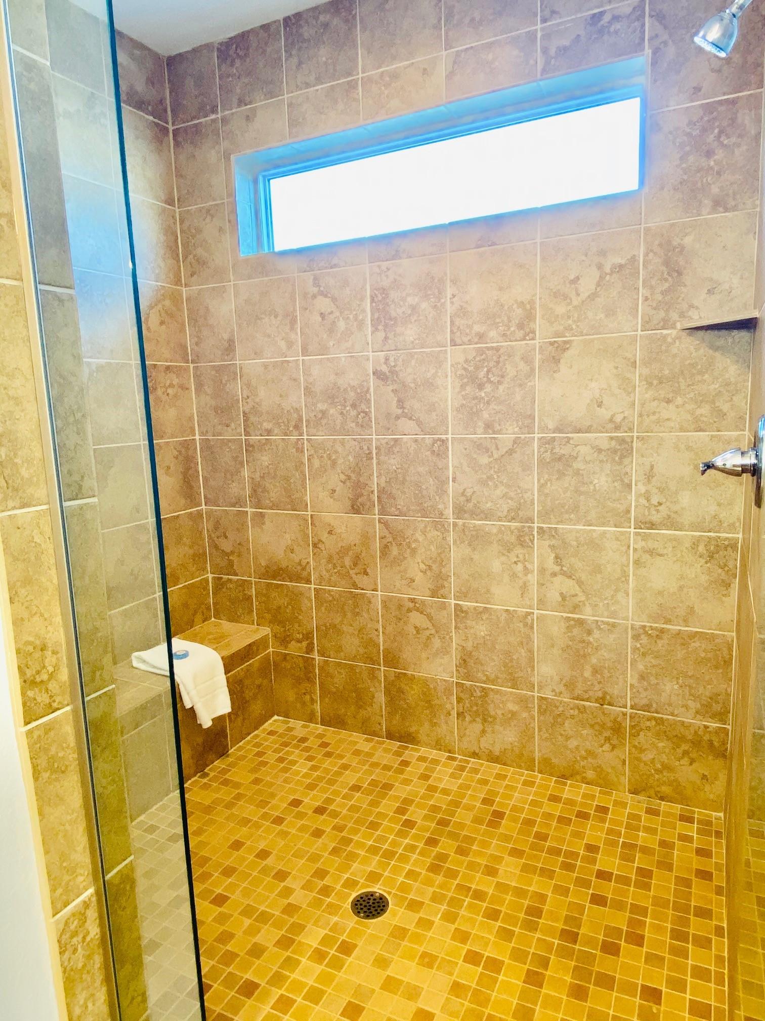 Ariola 1003  The Starfish House 24