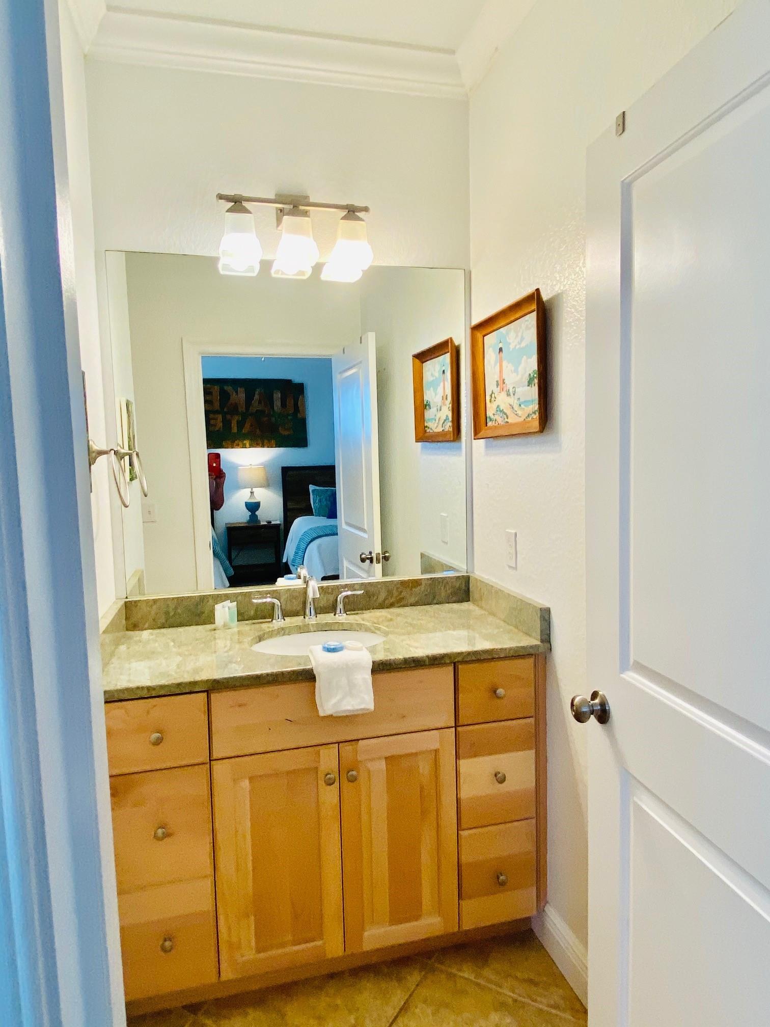 Ariola 1003  The Starfish House 53