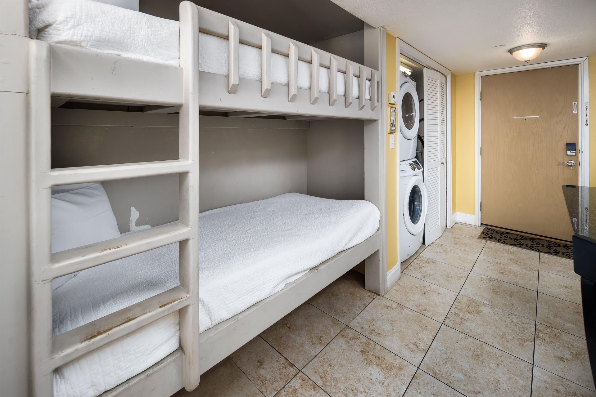 Nautilus Unit 1205 6