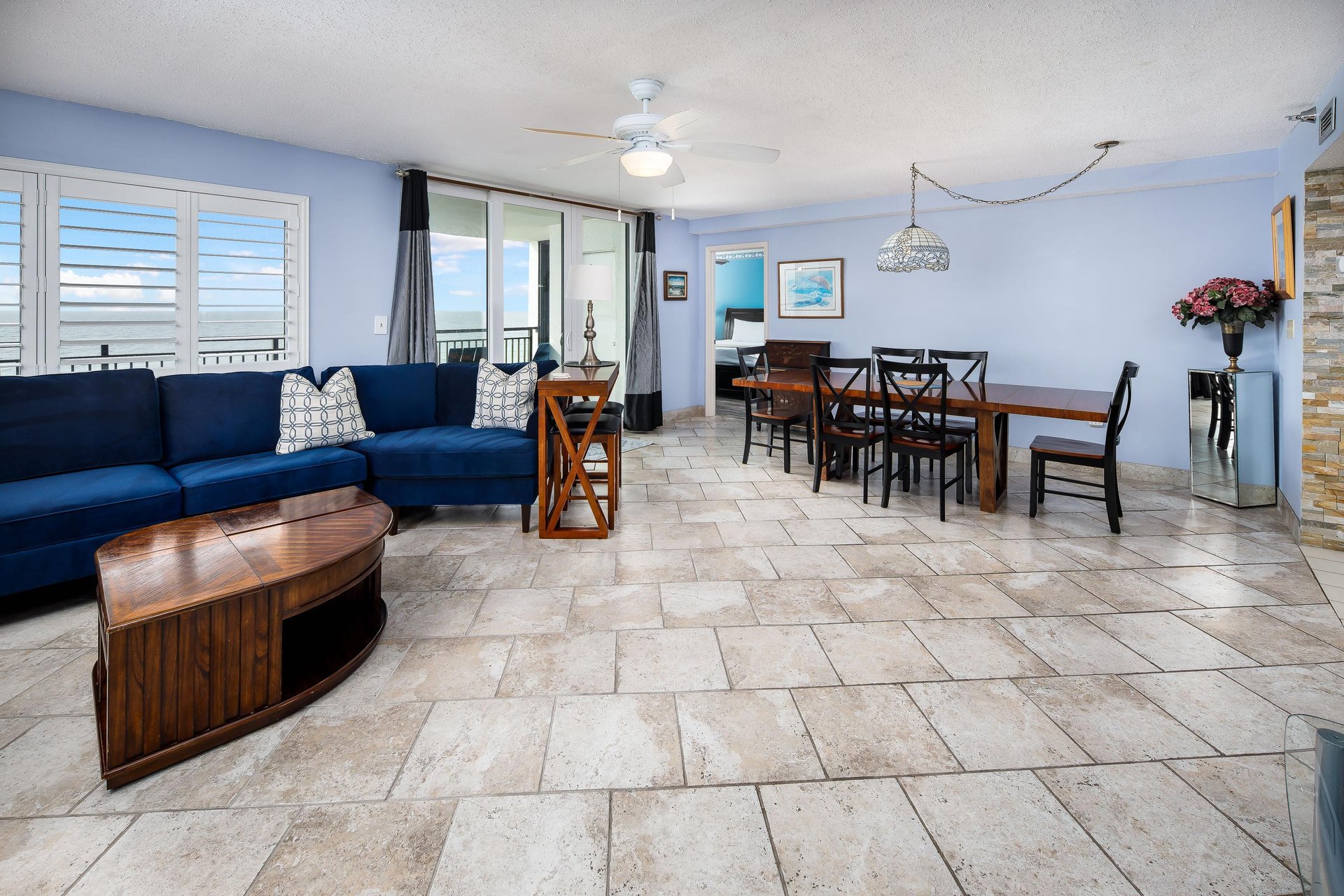 Nautilus Unit 1704 4