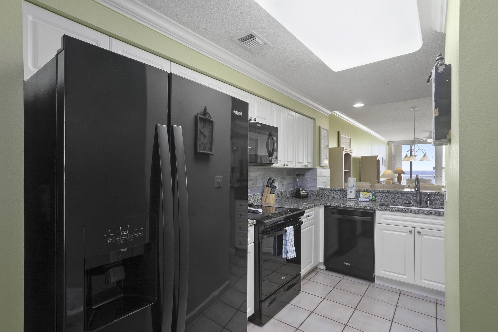 The Pearl of Navarre 303  Seas the Day 11