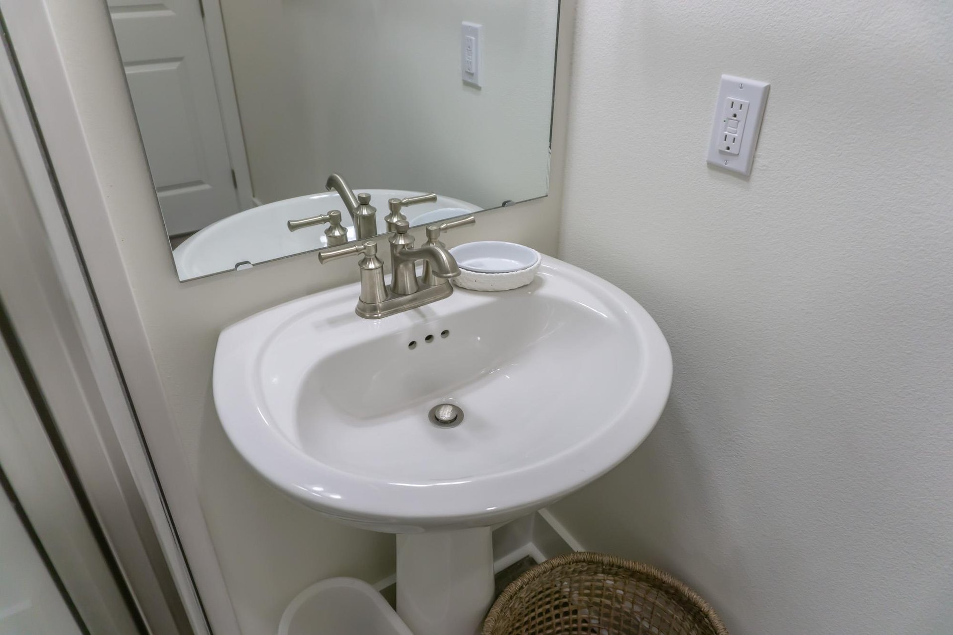 Hidden Lake Condos 112 22