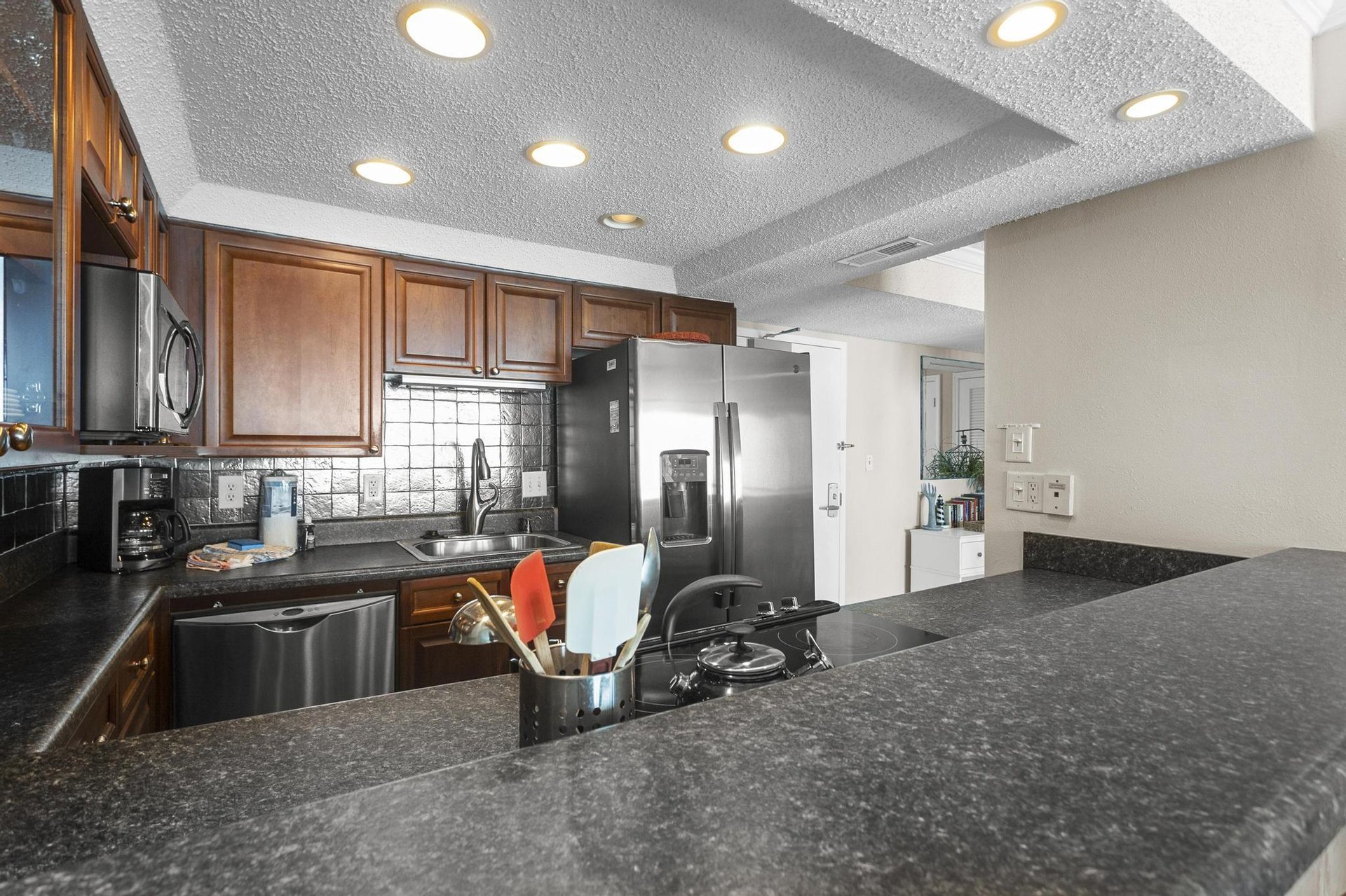 Sabine Yacht and Racquet Club 9D 6