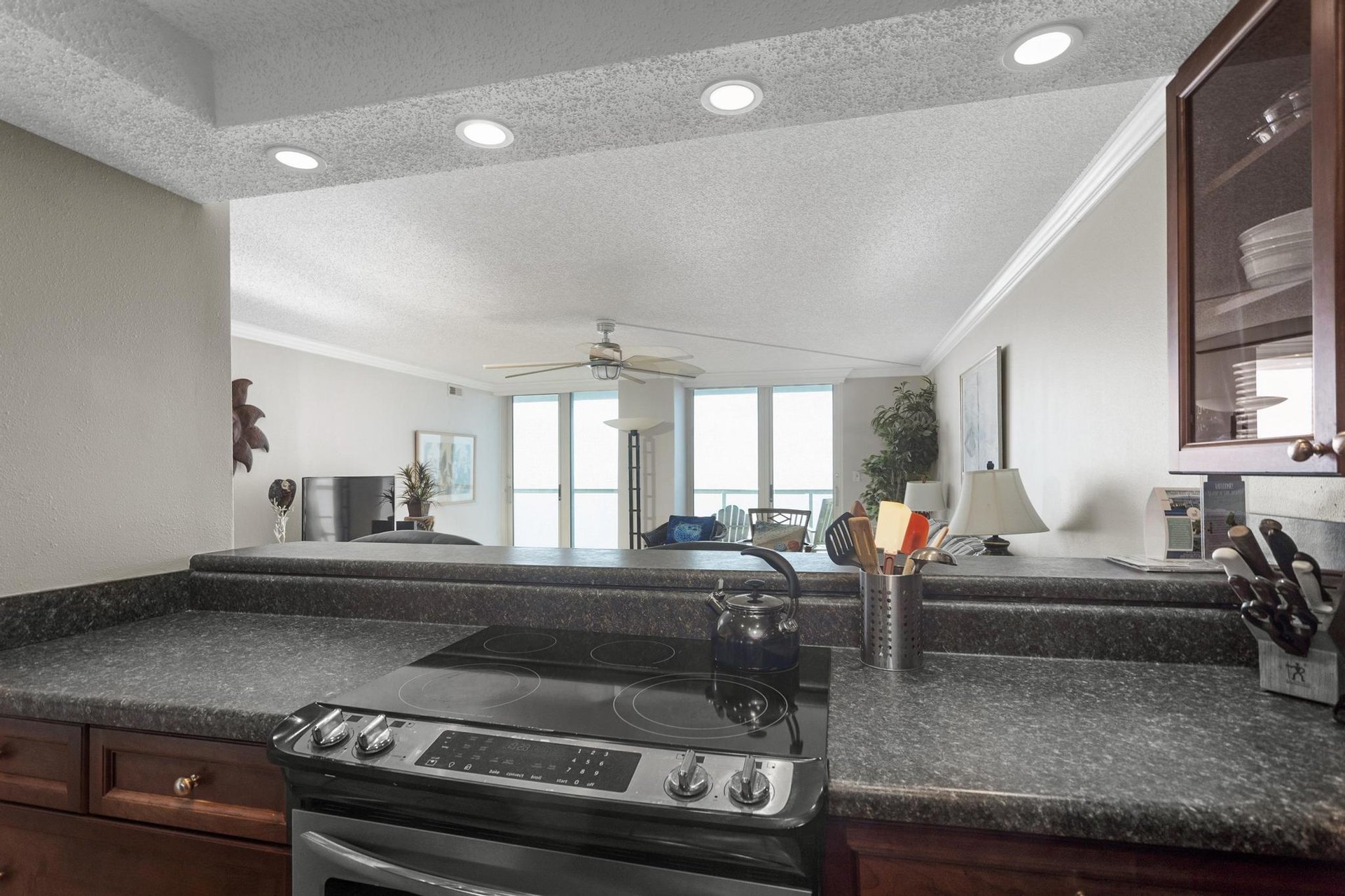 Sabine Yacht and Racquet Club 9D 10