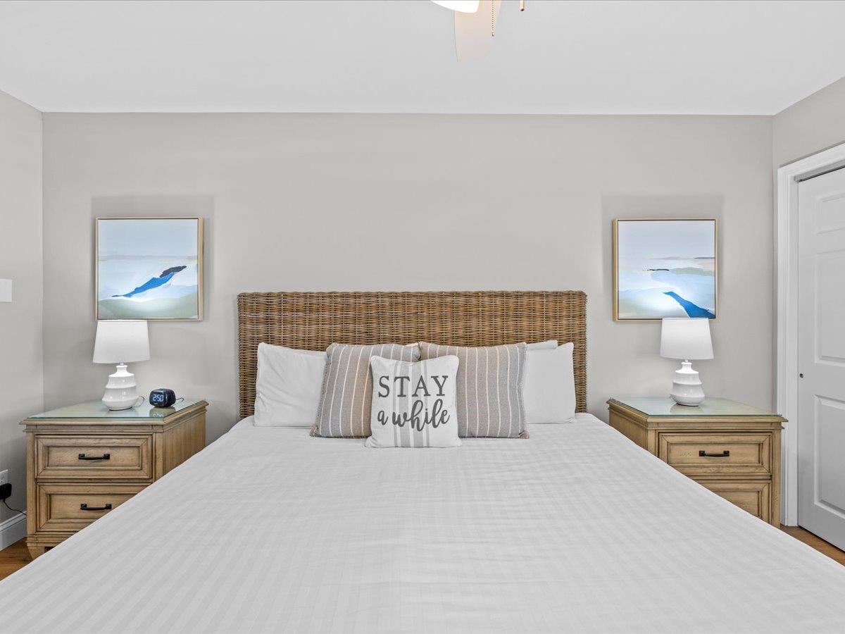 Holiday Surf and Racquet Unit 107 14