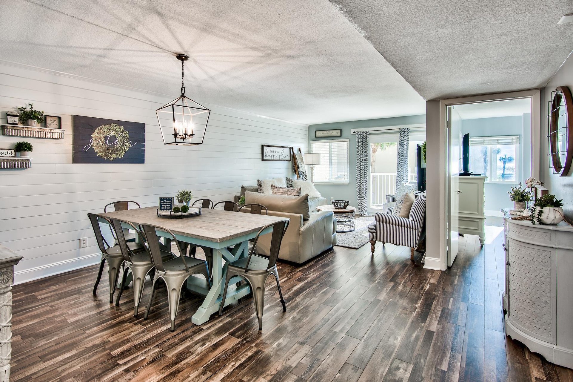 Holiday Surf and Racquet Unit 211 2