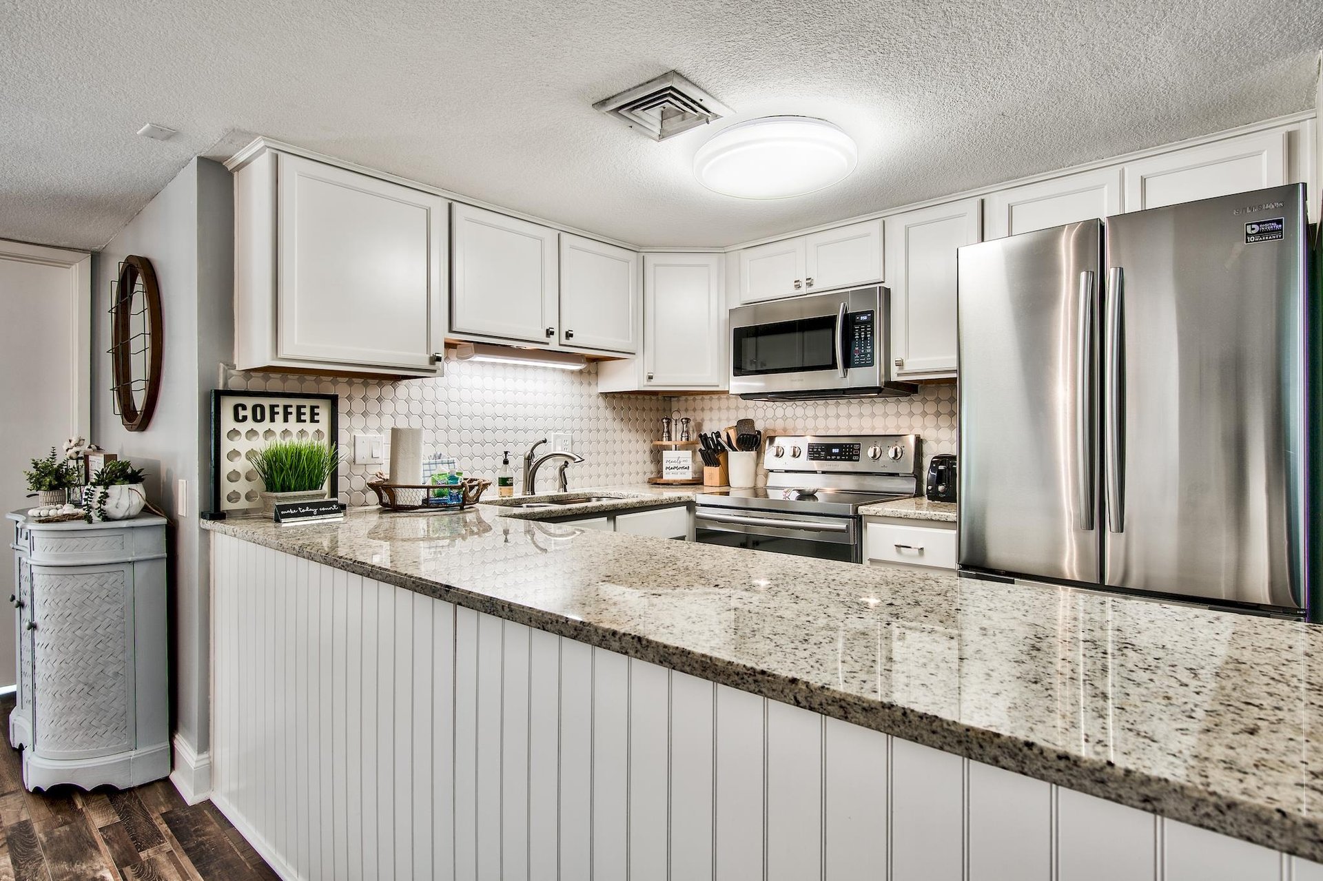 Holiday Surf and Racquet Unit 211 19