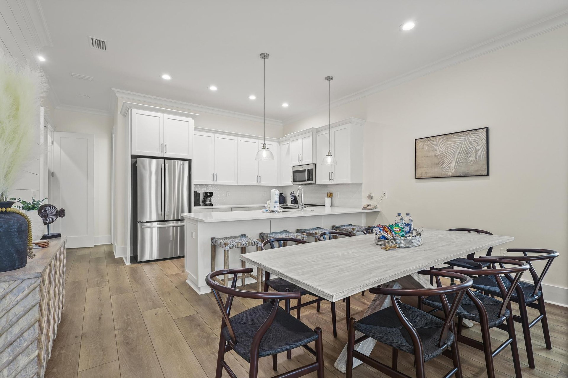 Pelican Place Cottages  D 8