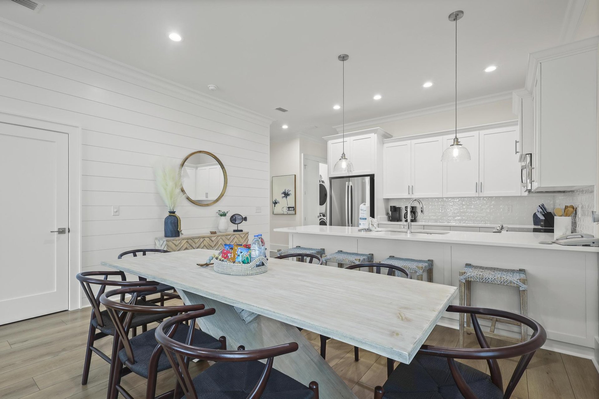 Pelican Place Cottages  D 9