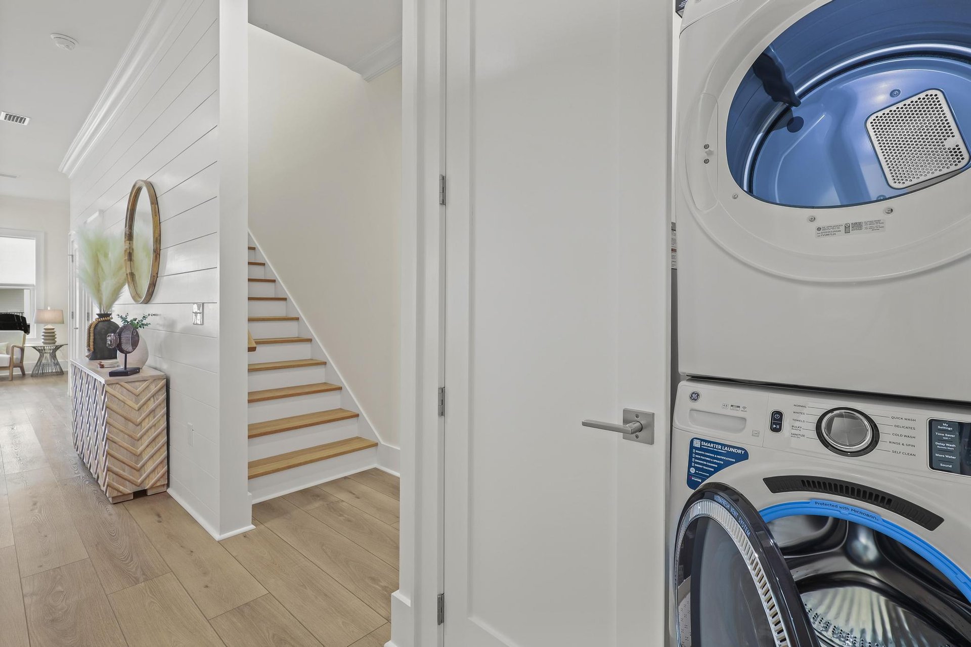 Pelican Place Cottages  D 15