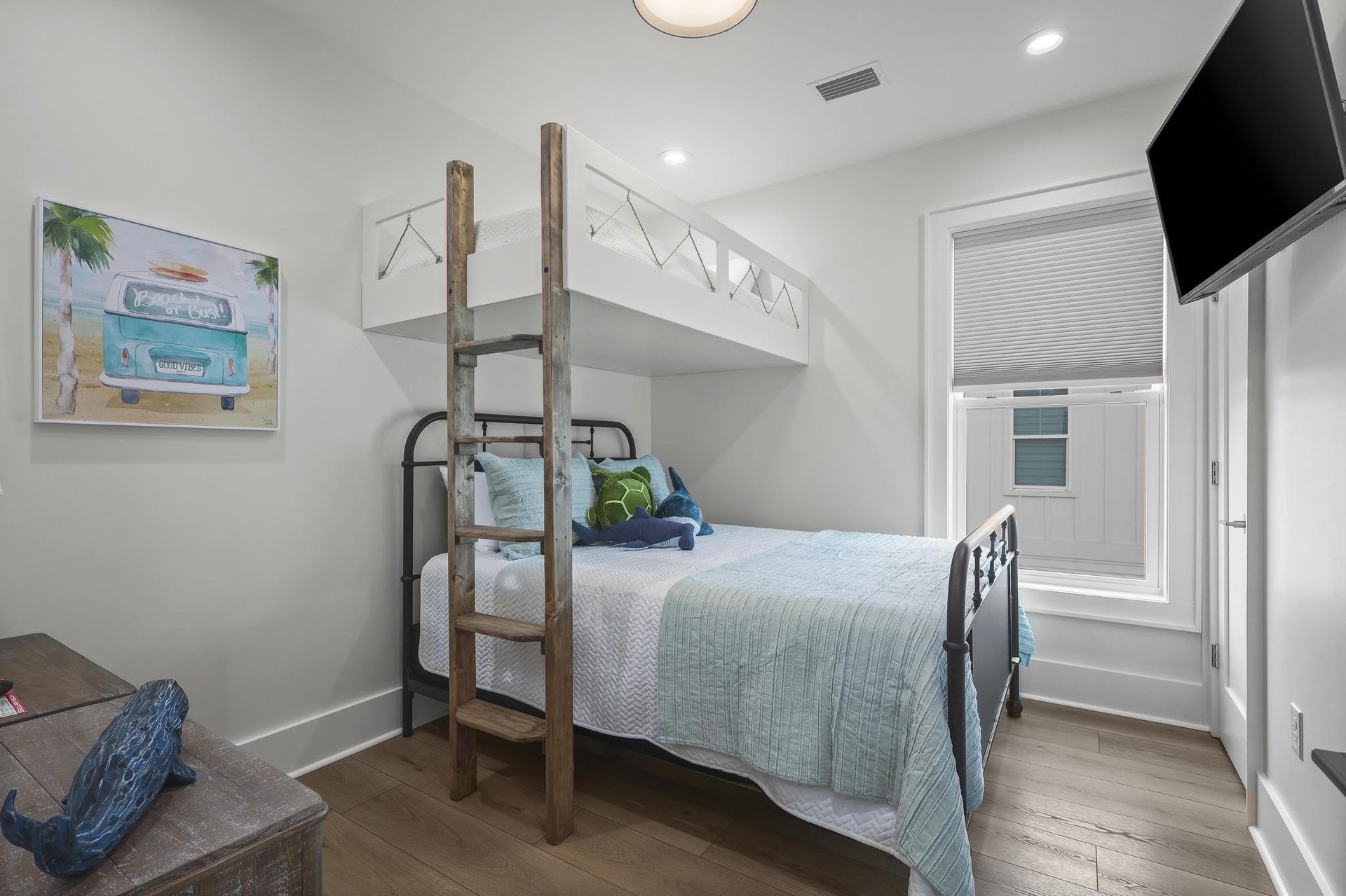 Pelican Place Cottages  D 21