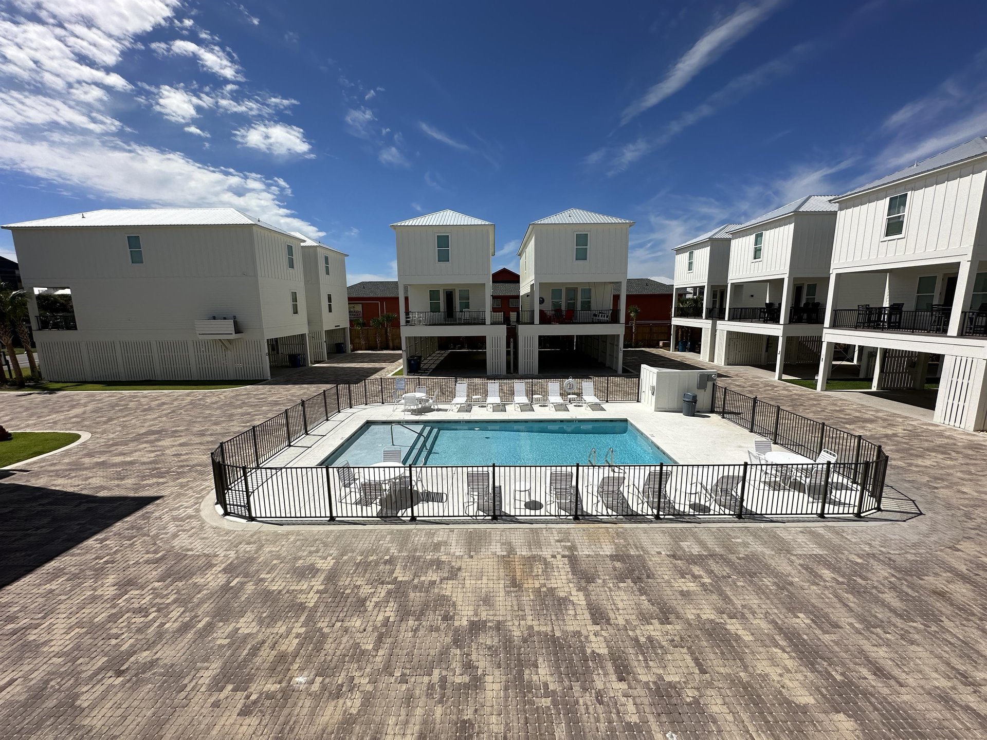 Pelican Place Cottages  D 38