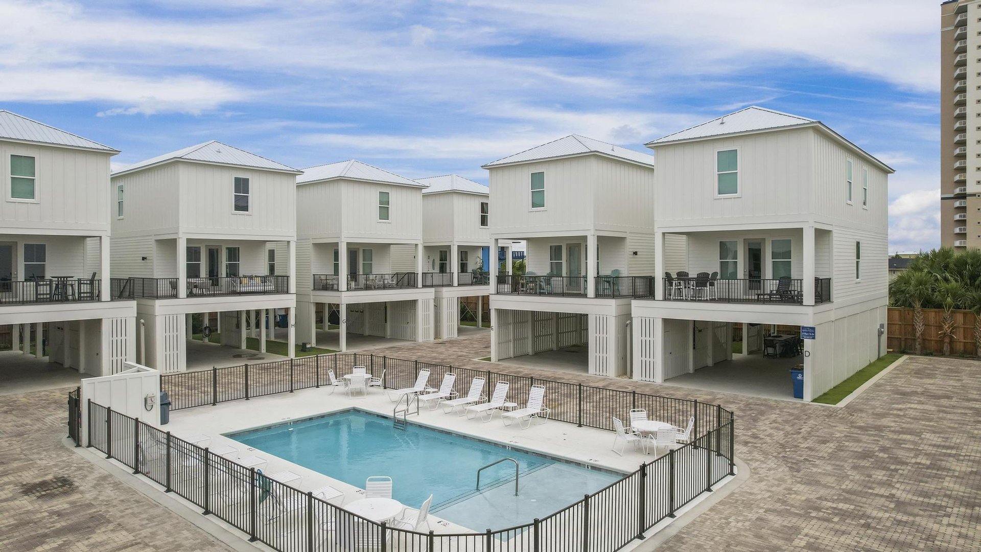 Pelican Place Cottages  D 42