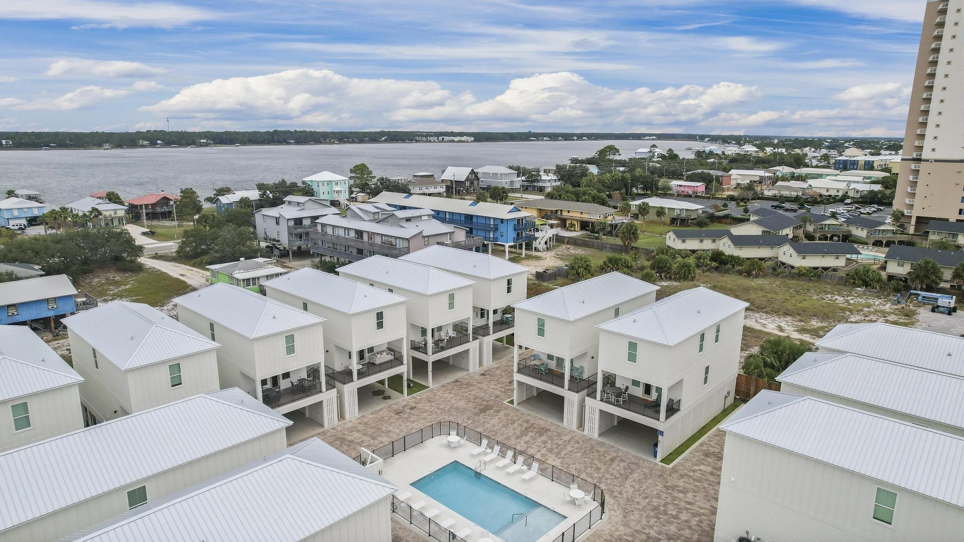 Pelican Place Cottages  D 47