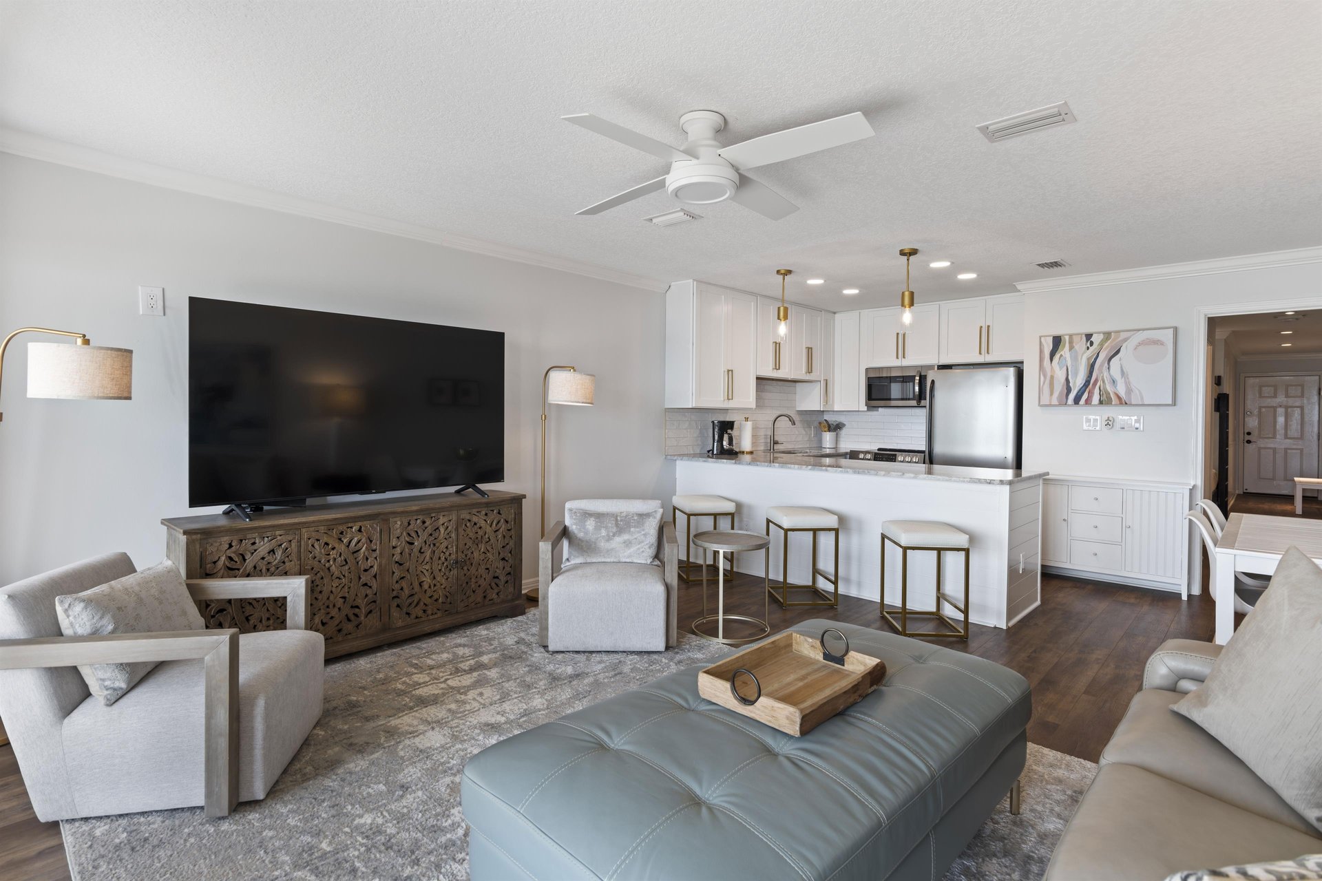 Coral Reef Club 07 4