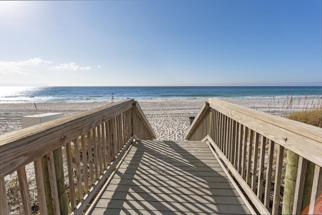 Destin Seafarer 201 28