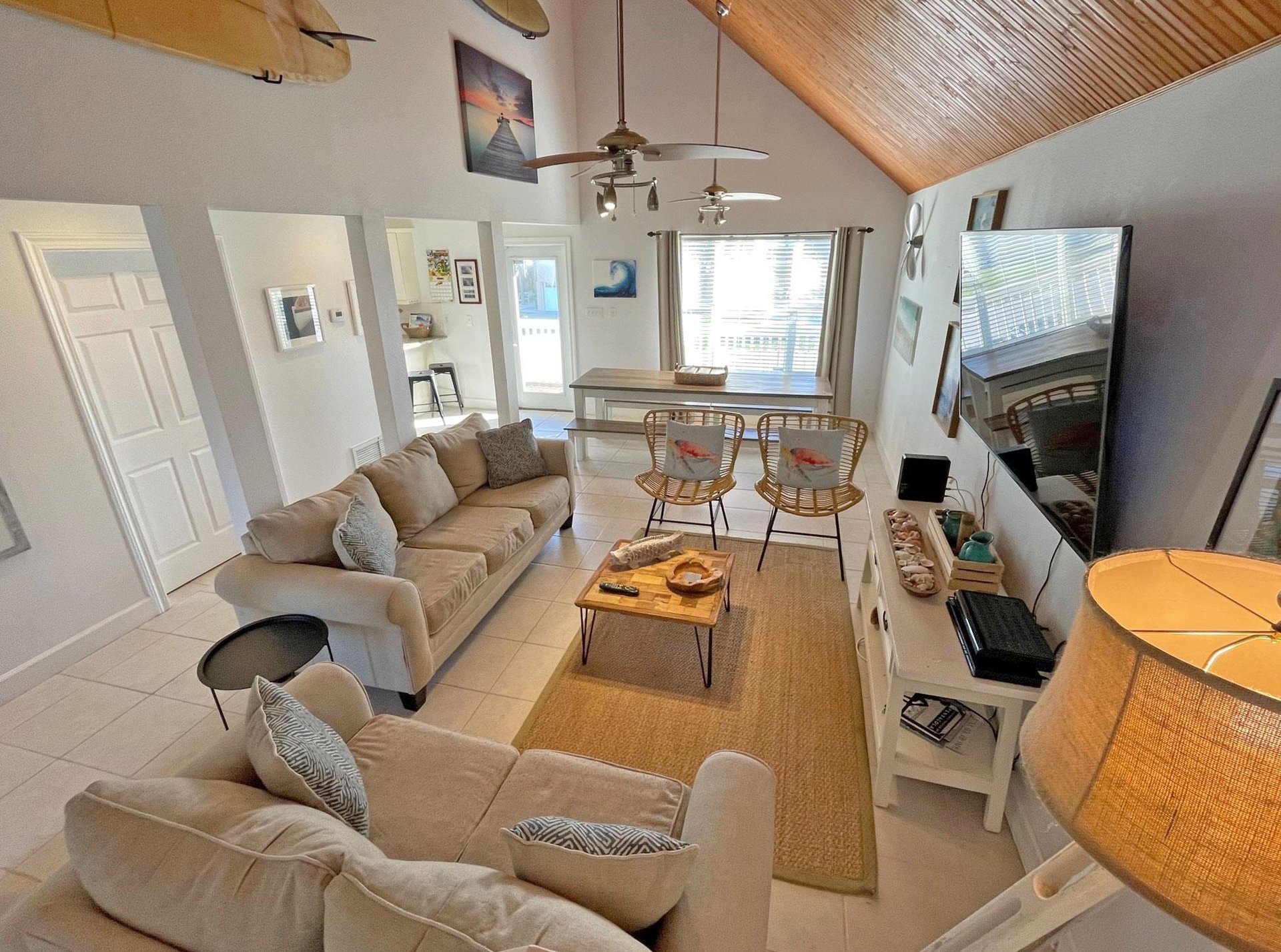 Maldonado 813  The Lazee Lagoon Beach House 28